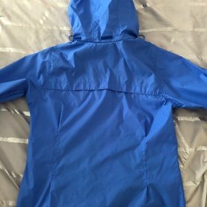 columbia windbreaker